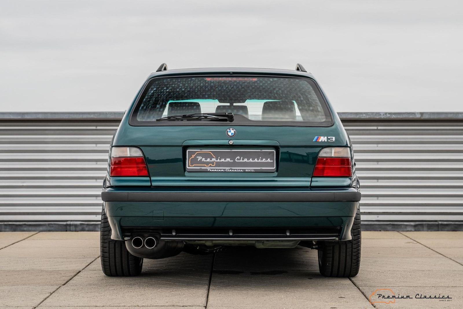 BMW M3 E36 Touring 286ch - Projet unique - Toit ouvrant - Entièrement restauré