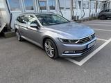 Volkswagen Passat 2.0 TDI SCR 140kW DSG Comfortl. Varia... - Volkswagen Passat: TDI 140
