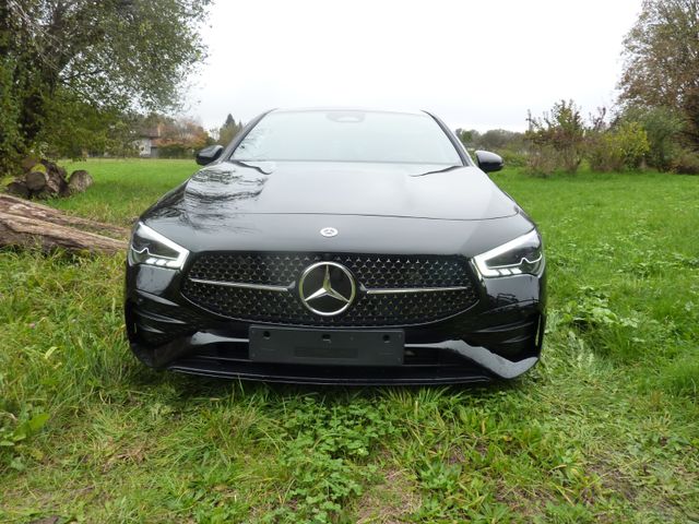 Mercedes-Benz CLA 200 Shooting Brake