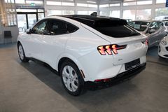 Fahrzeugabbildung Ford Mustang Mach-E 99 kWh AWD White Edition