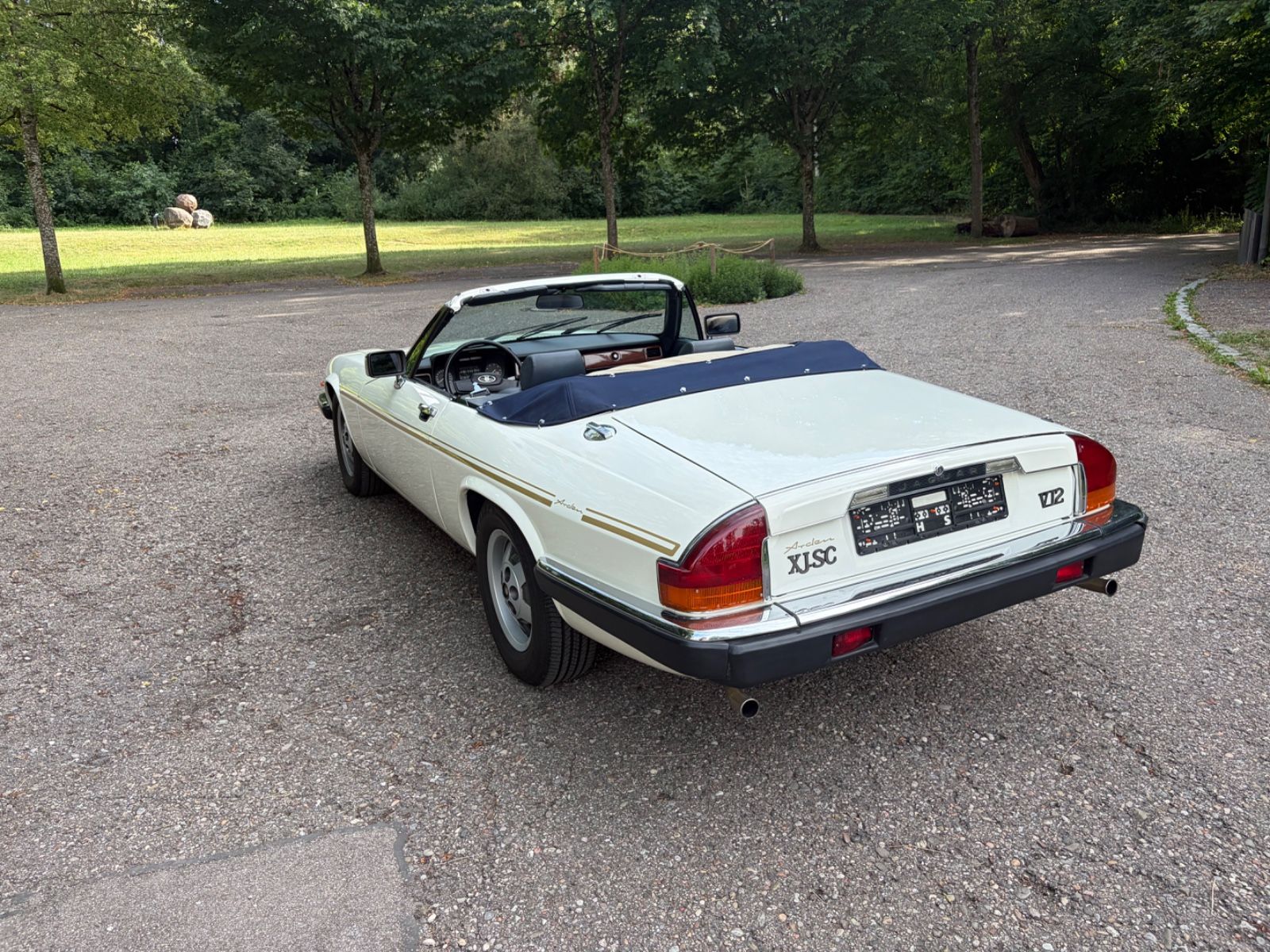 JAGUAR XJSC 4