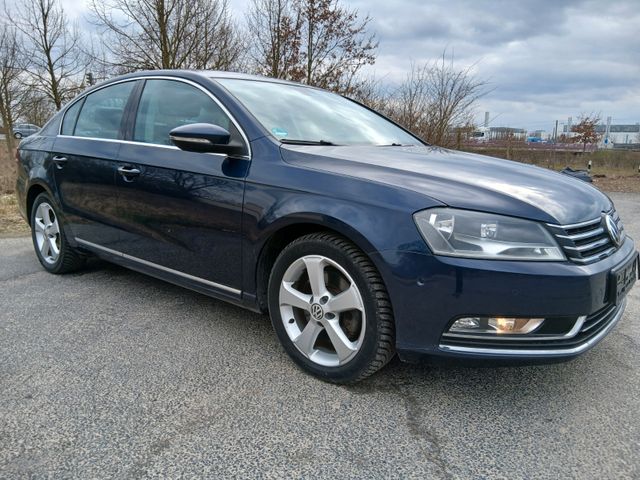 Volkswagen Passat Lim. Highline BlueMotion 2.0d TÜV 08/25