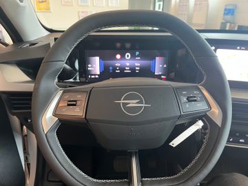 Opel Frontera Ultimate 1.2 Turbo 48V eDCT Navi