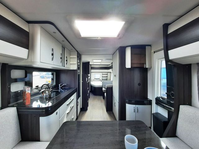 Fahrzeug Übersicht 46 Hobby Prestige 720 UKFe Verfüg./Sparen Sie 5.903,- €