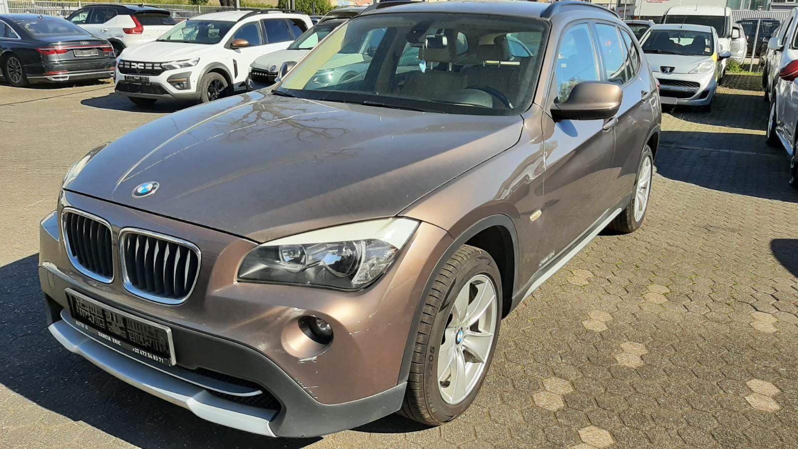 BMW X1 18 d xDrive-Navigation-Leder-Klima