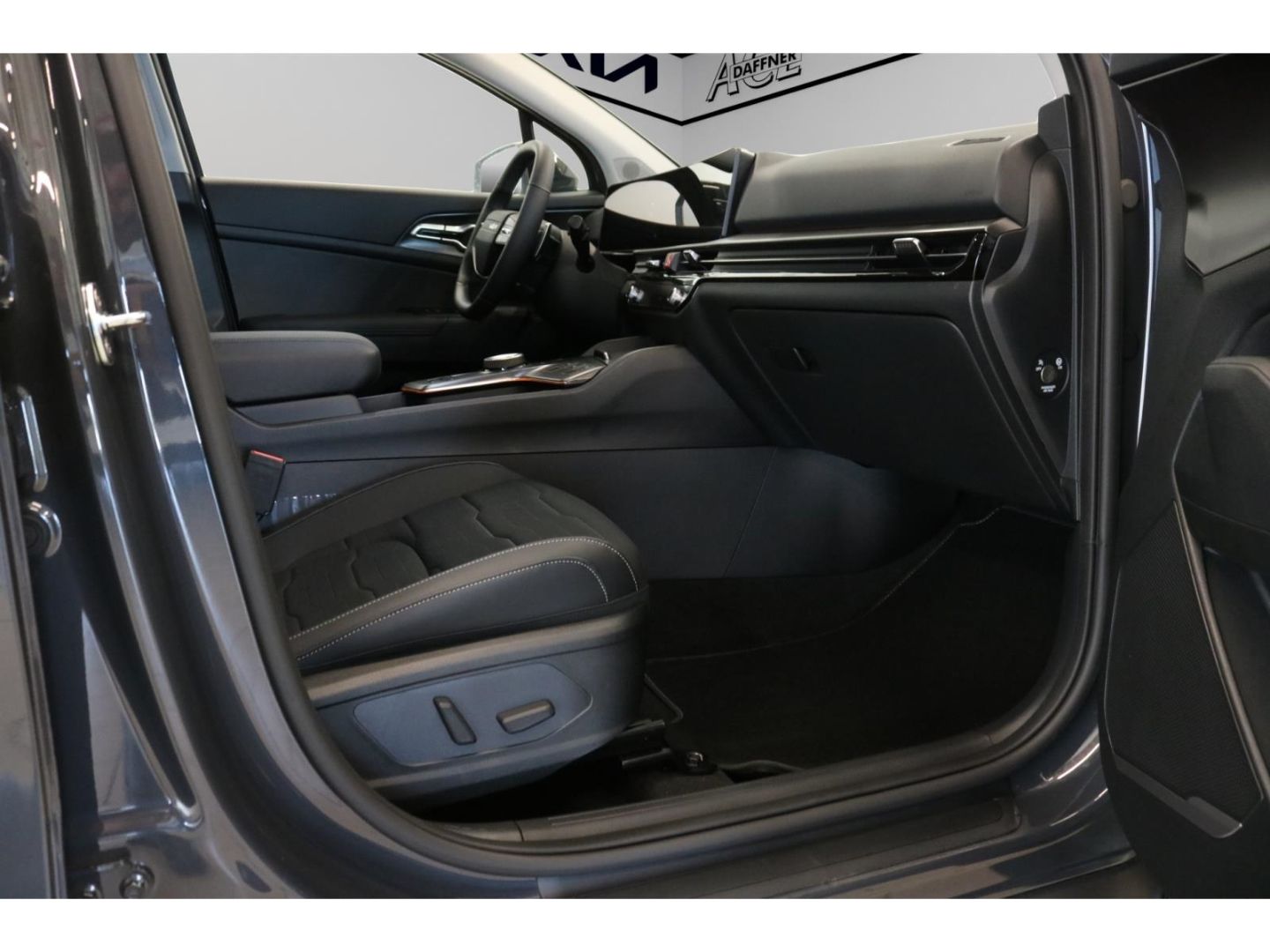 Fahrzeugabbildung Kia Sportage Spirit HUD Panoramadach Navi 360 Kamera
