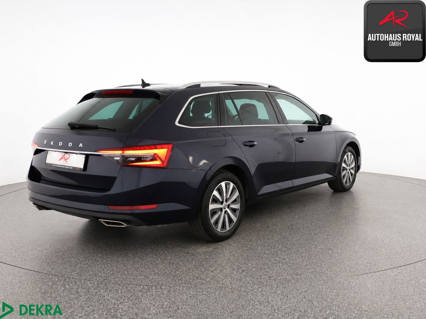 Skoda Superb Combi 2.0 TSI 4x4 PANO,360GRAD,MASSAGE,SH foto 5