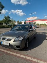 Kia Rio top Zustand - Kia Rio in Hamm