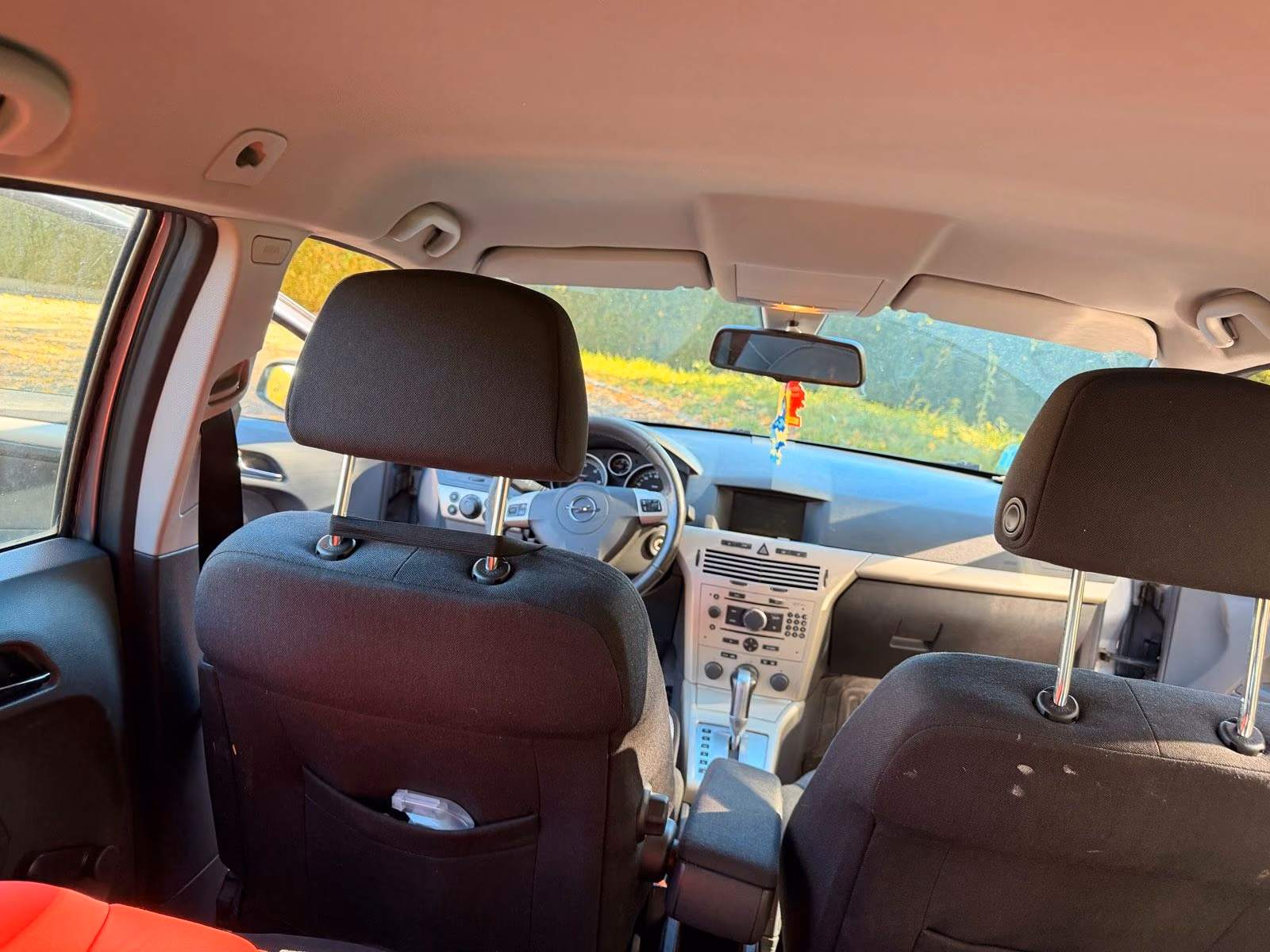 Opel Astra 2007 — photo 13