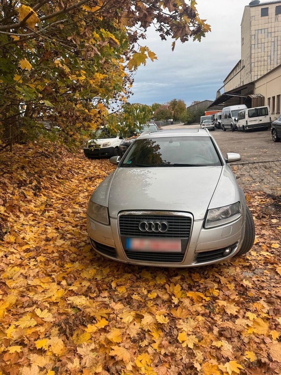 Audi A6 2006 — салон