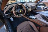 Ferrari 12Cilindri - Ferrari 12Cilindri mit Panoramadach