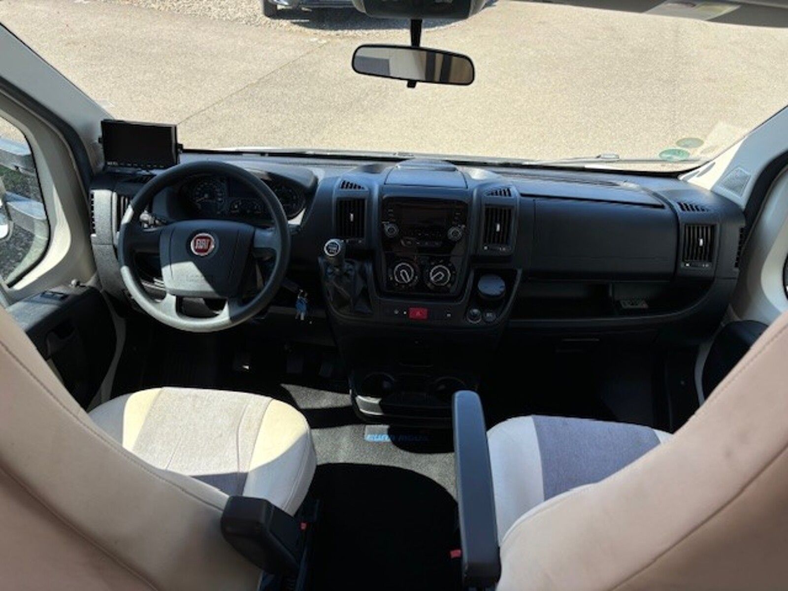Fahrzeugabbildung Eura Mobil Profila One 690 EB SAT,Markise,Rückfahrkamera