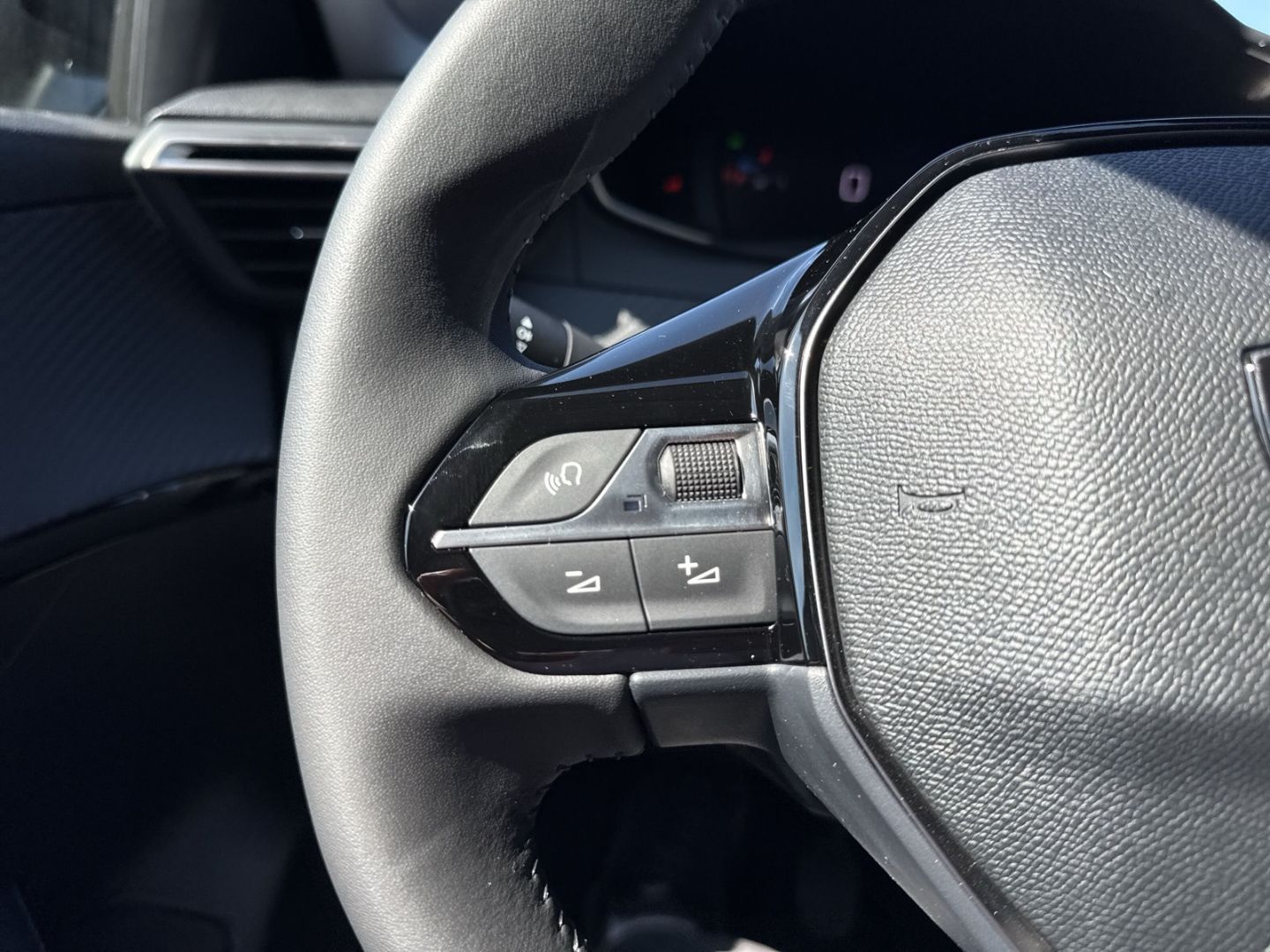 Peugeot 208 - Bild 20