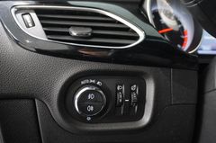 Fahrzeugabbildung Opel Astra K Lim 1.4T DYNAMIC NAVI/KAMERA/LED/DAB+/SH