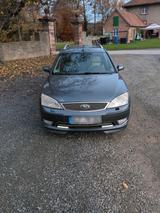 Ford Mondeo MK III 2,5 L v6 - Ford Mondeo aus 2002: Kombi