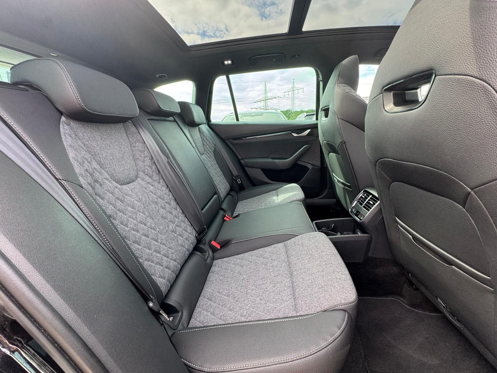 Fahrzeugabbildung SKODA Octavia 2.0 DSG Sportline MATRIX*PANO*CANT.*5J.G