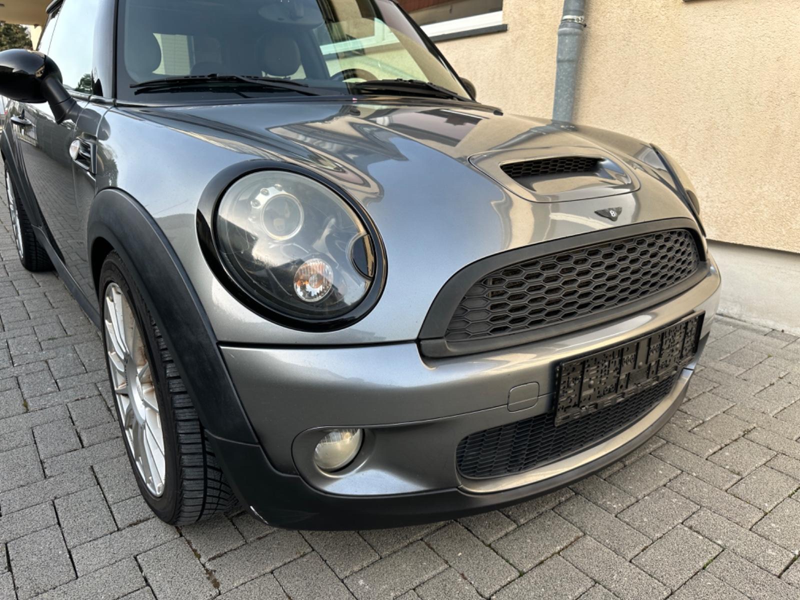 MINI Cooper S R56 PANO XENON LEDER Motorproblem