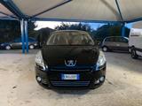 Peugeot 5008 1.6 HDi 112CV Access--- 7POSTI ---K - Peugeot 5008 mit Diesel-Antrieb: Kleinbus, 1.6