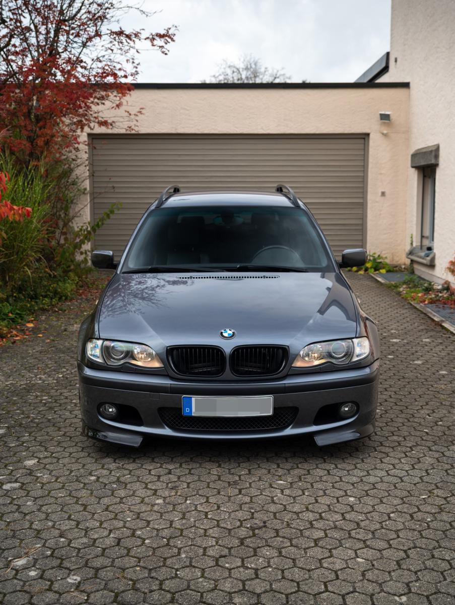 BMW 330