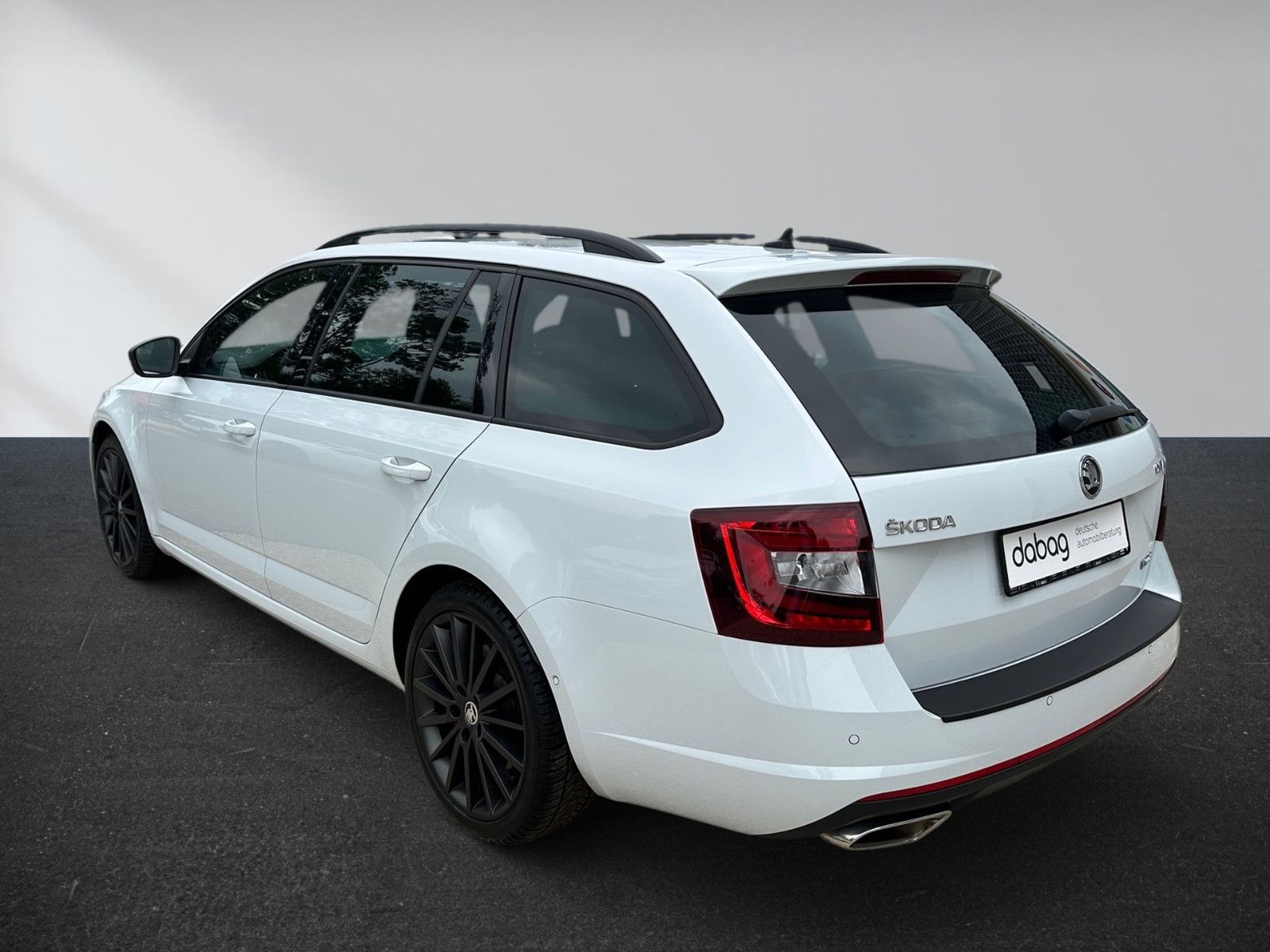 SKODA Octavia Combi RS 245 – Bild 8