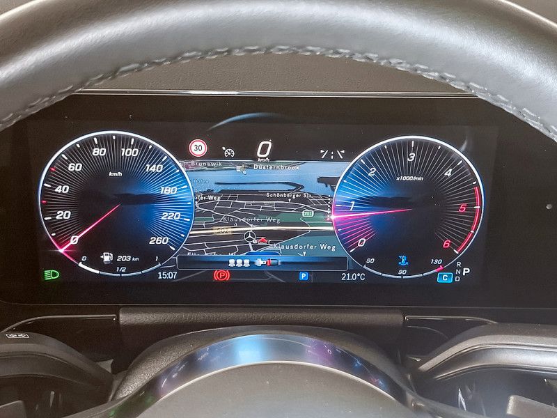Mercedes-Benz GLA 180 d PROGRESSIVE AHK KAMERA SPUR PDC SHZ foto 18