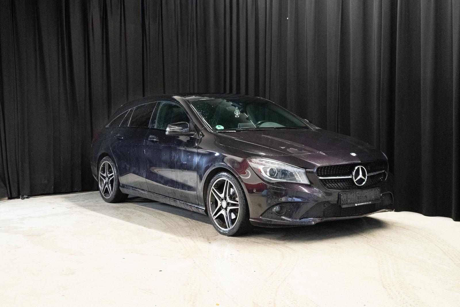 Mercedes-Benz CLA CLA 220 CDI 4Matic/ Kamera / Panorama