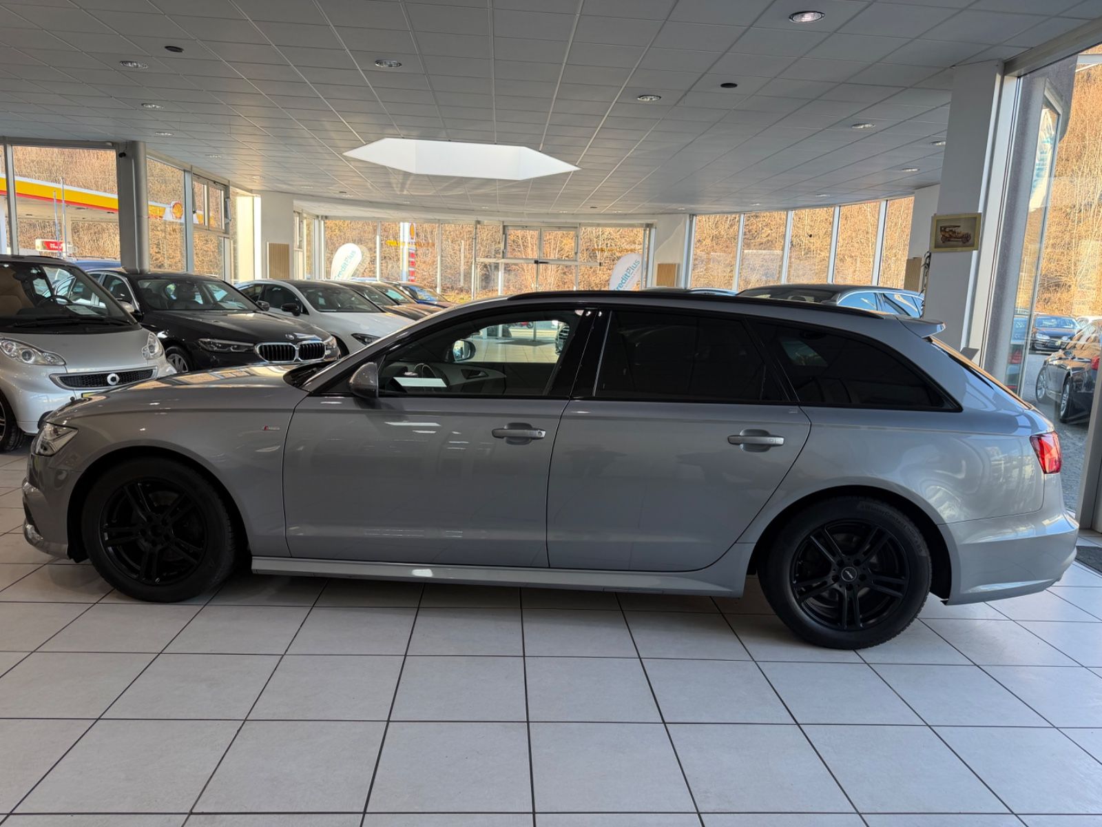 Fahrzeugabbildung Audi A6 Avant 2.0 TDI ultra*S-Line Plus