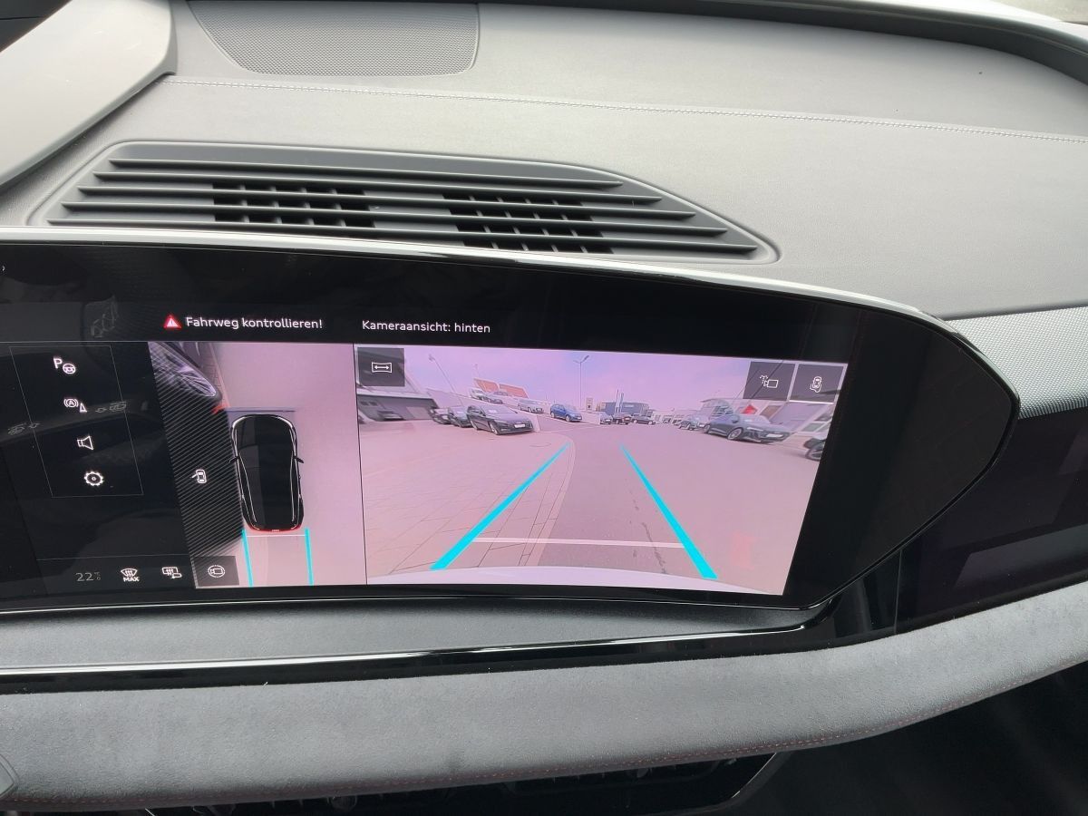 Audi SQ6 e-tron - Bild 17