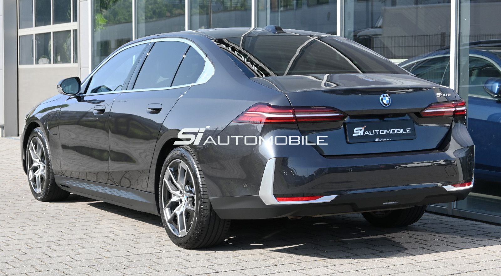 Fahrzeugabbildung BMW 530e Aut. °UVP 88.479€°ACC°B&W°PANO°MERINO°360°