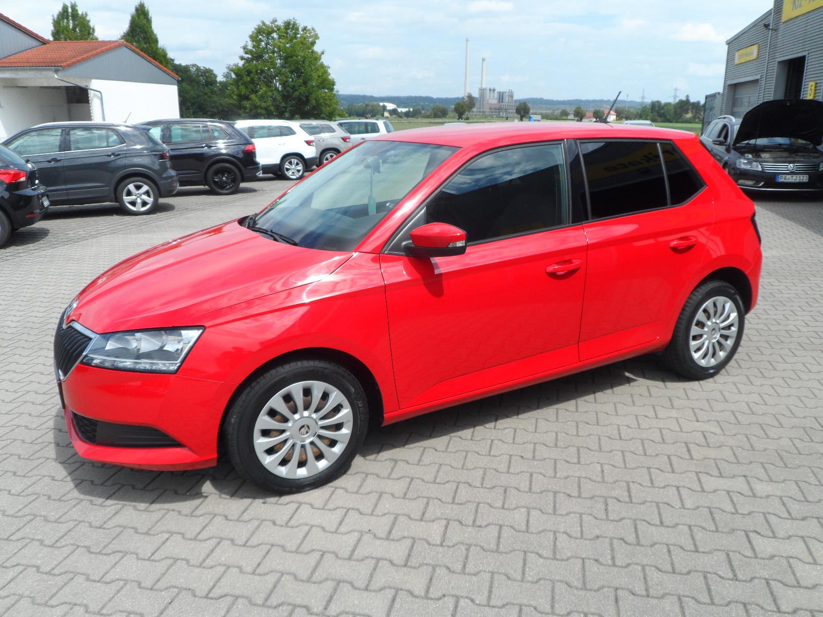 Skoda Fabia Cool Plus/Klima/SHZ/CarPlay/8 x Bereift