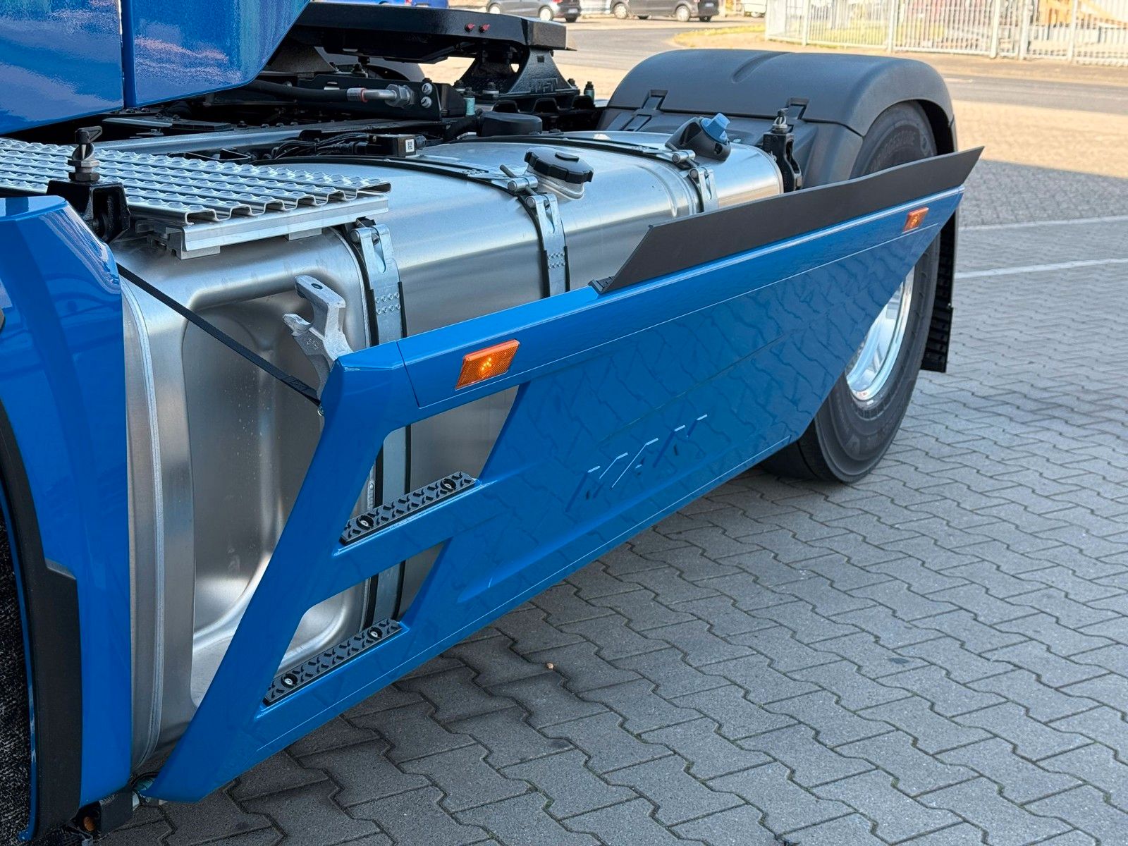 Fahrzeugabbildung MAN TGX 18.520 BL SA D30 Retarder Kipp-Hydr.