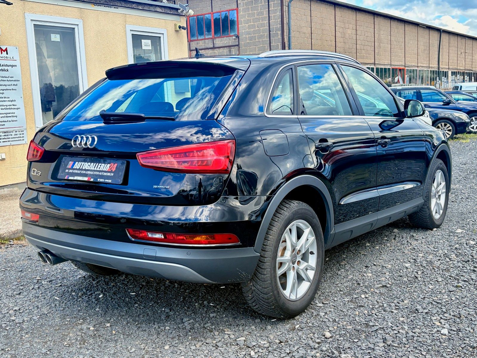 Fahrzeugabbildung Audi Q3 design quattro 2.0 TDI S-tronic Navi LED SHZ