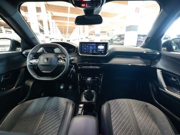 Peugeot 2008 - 9