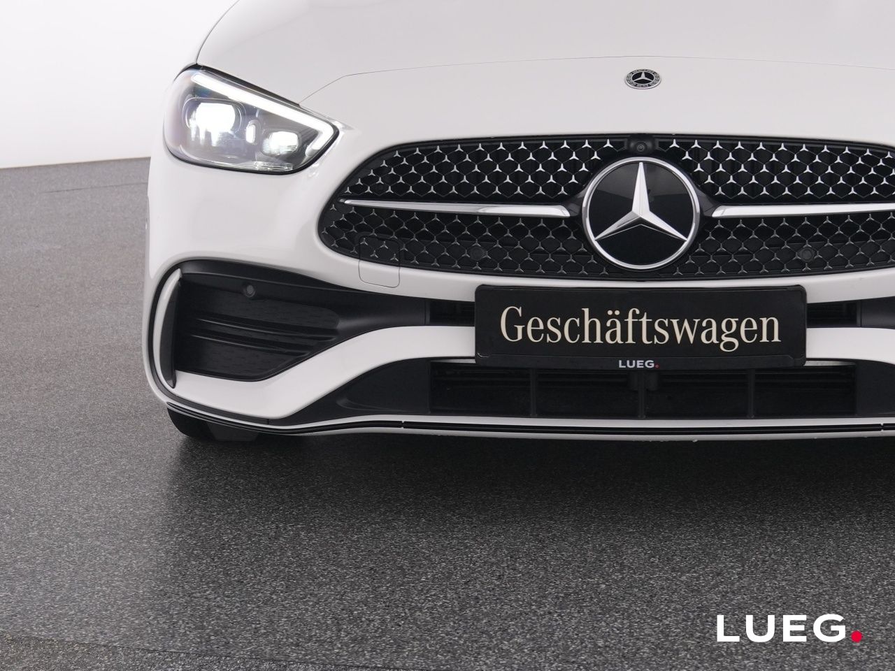 Mercedes-Benz C 180 AMG NIGHT PANO SOUND DIG.LIGHT MEMORY 360° foto 17