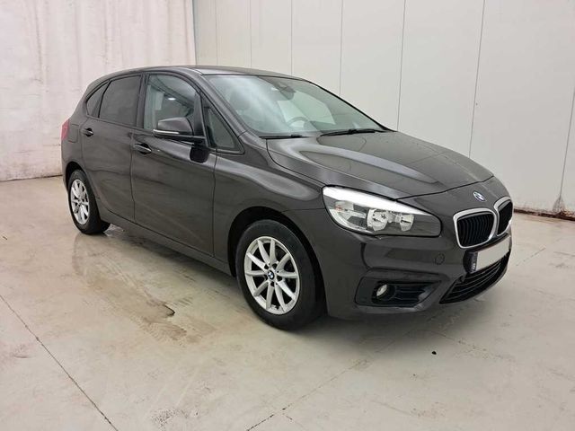 BMW 216 Active Tourer d / Leather / Navi / PDC / ...