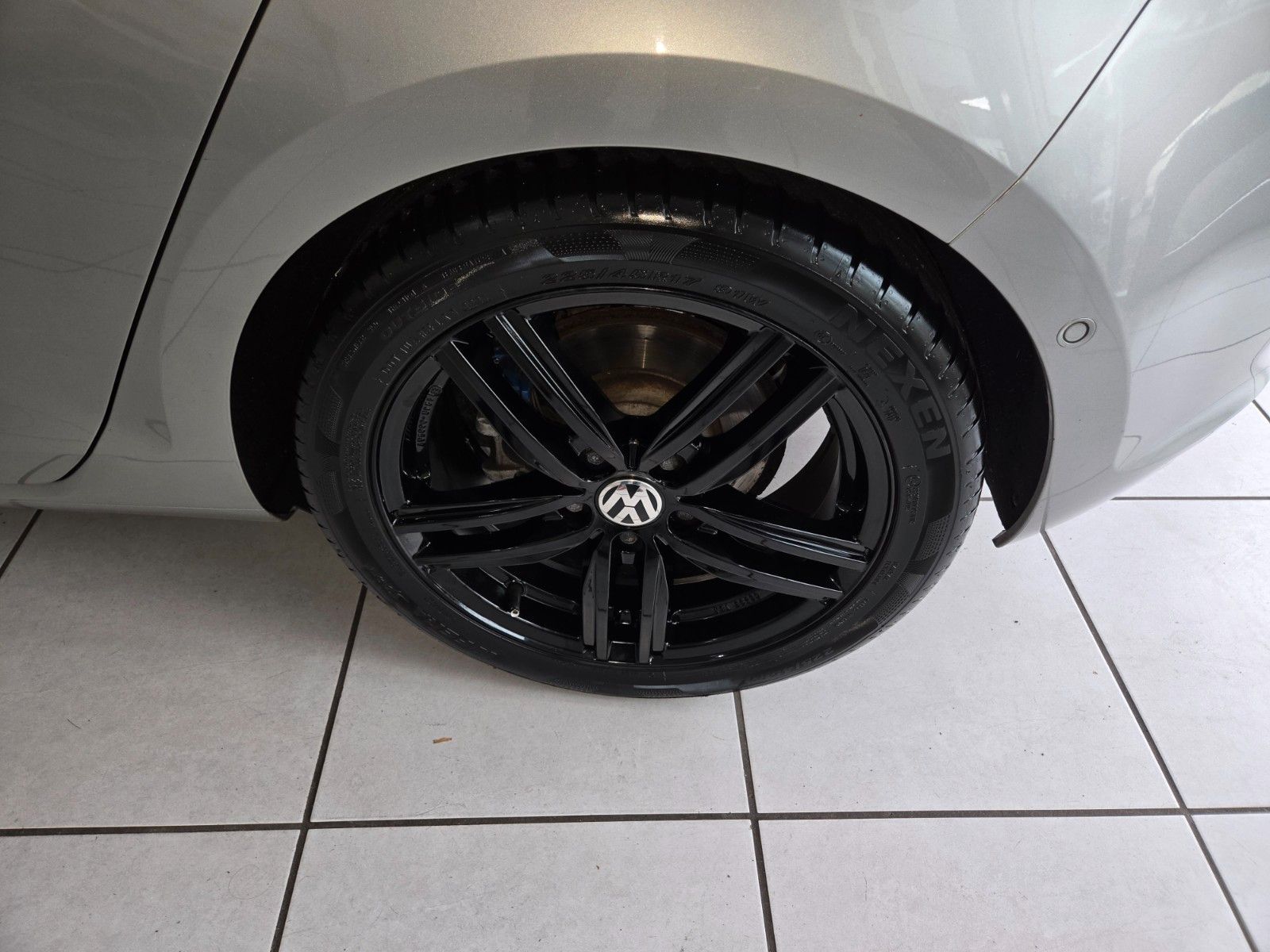 Fahrzeugabbildung Volkswagen Golf VII Lim. Highline BMT *PANORAMADACH*