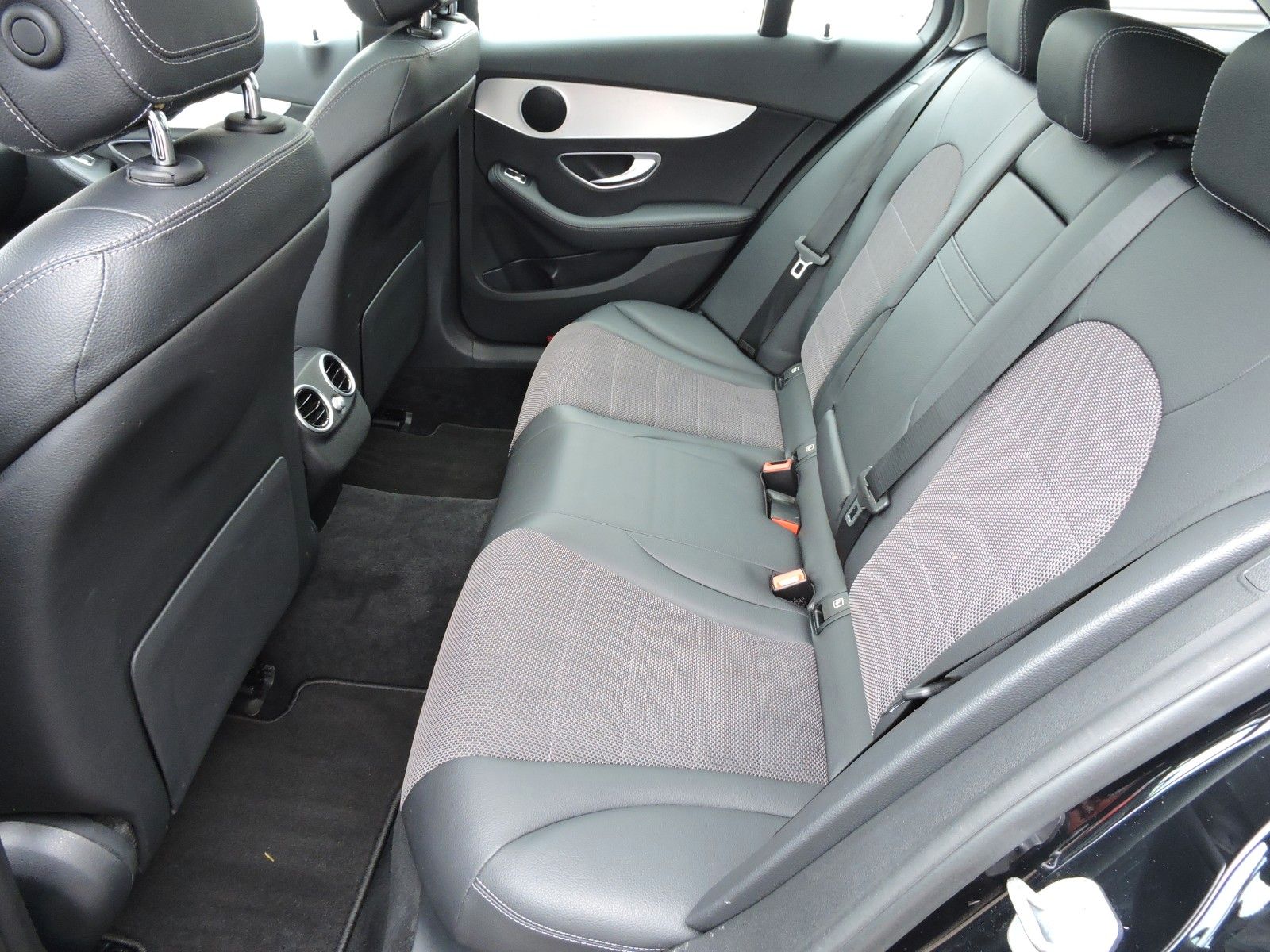 Mercedes-Benz C 220 T d 4Matic Avantgarde Pano RFK ILS KD neu foto 21
