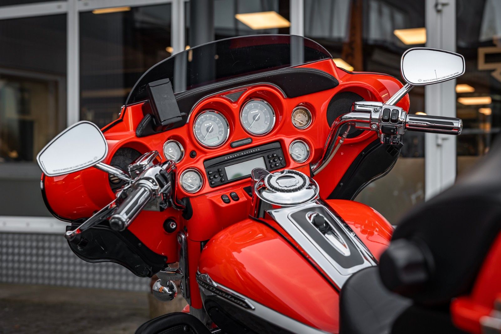 Fahrzeugabbildung Harley-Davidson CVO FLHTCUSE Ultra Classic Electra Glide