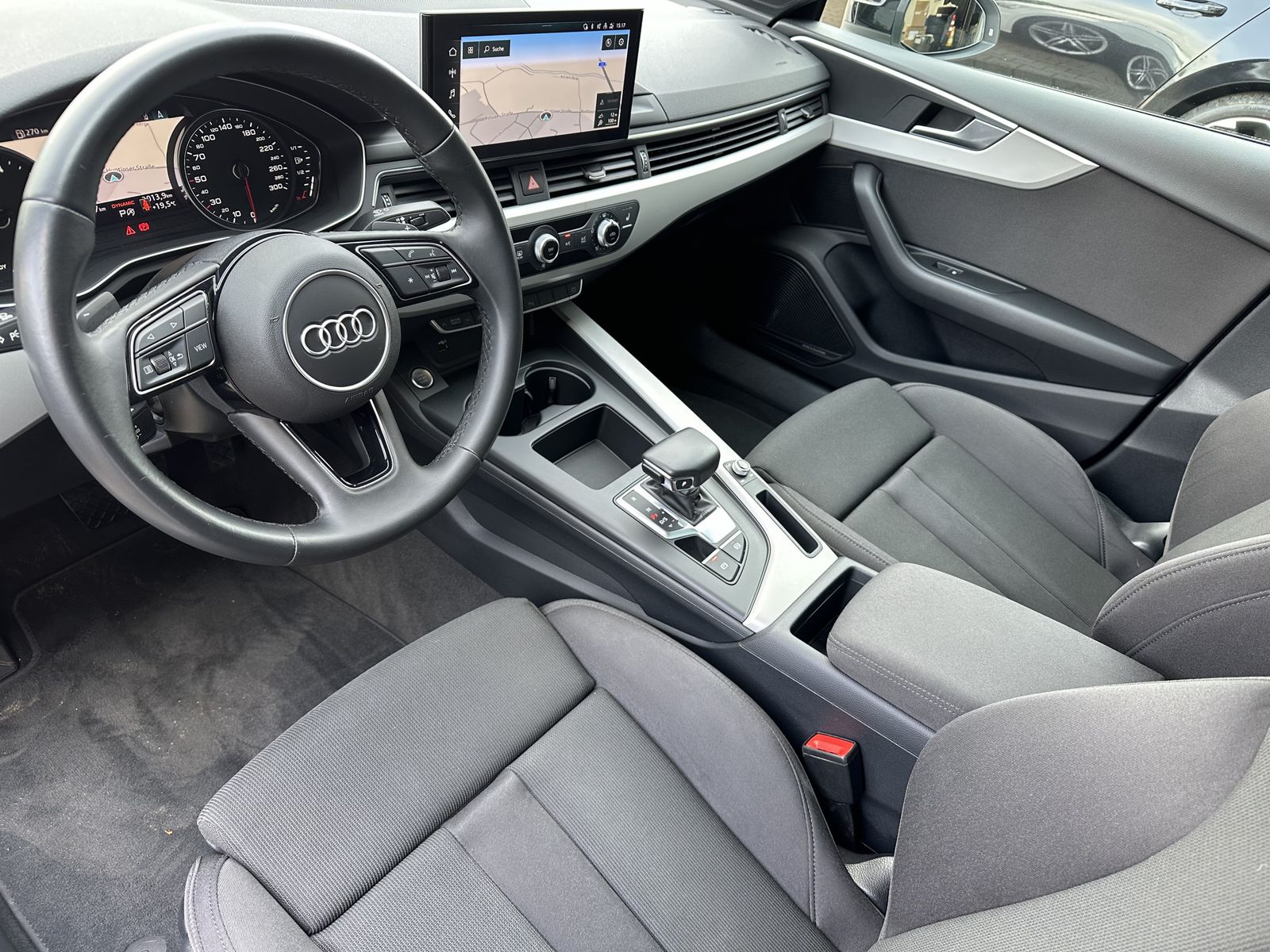 Fahrzeugabbildung Audi A5 SpB 40 TDI Advanced NAV+LED+KAM+PANO+B&O+19ZO