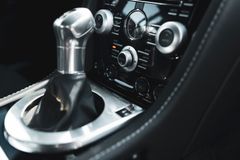 Fahrzeugabbildung Aston Martin V12 Vantage Carbon Black Edition *MwSt / Manual*