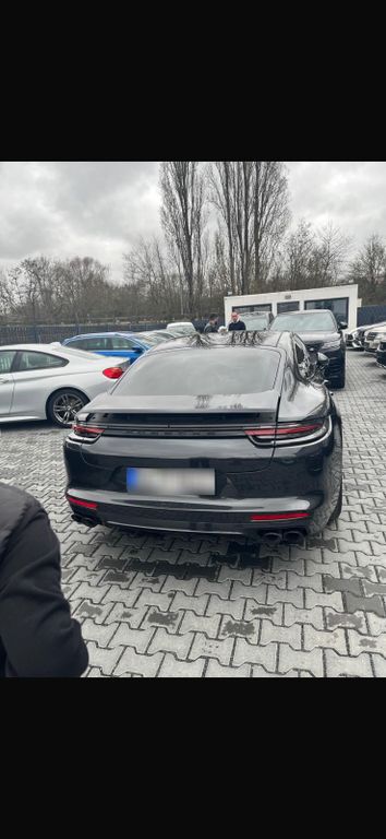 Image of Porsche Panamera