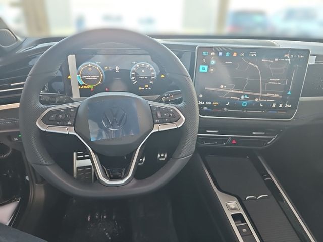 Fahrzeugabbildung Volkswagen Passat  2,0 l TDI DSG R-Line Tageszulass. AHK MA
