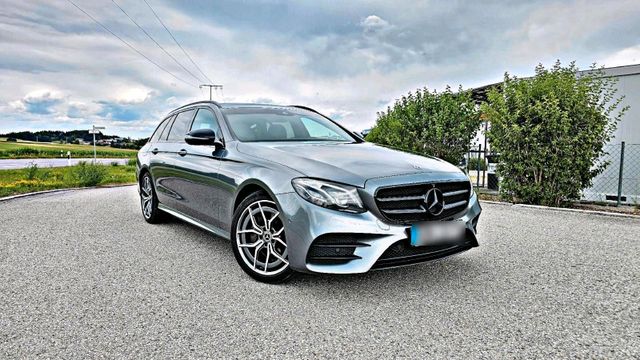 MERCEDES-BENZ Mercedes E220d T AMG-Line 4Matic StandHzg ...