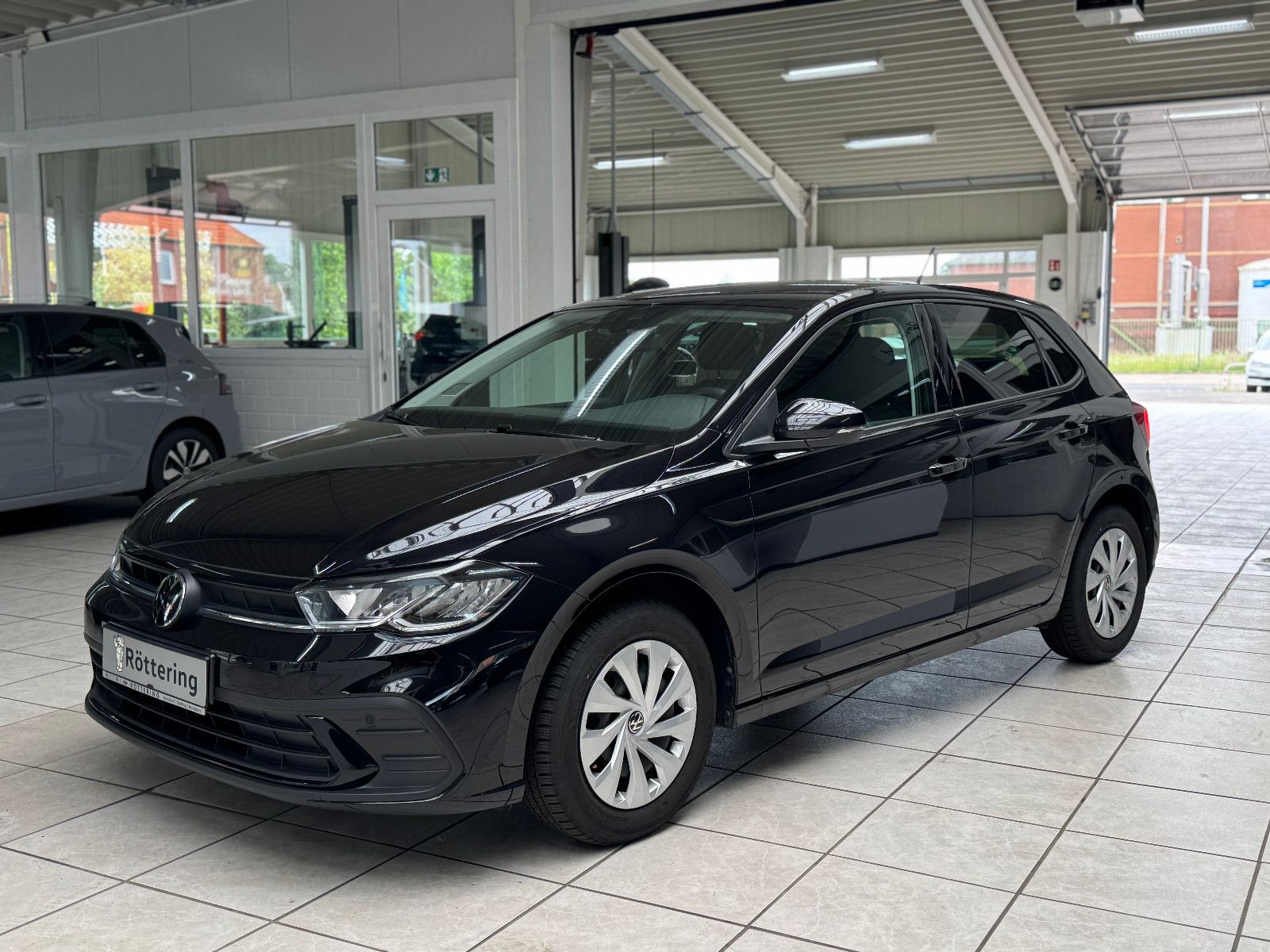 Fahrzeugabbildung Volkswagen Polo VI Life +DIG.TACHO+LED+ALLWETTER+NAVI+ACC