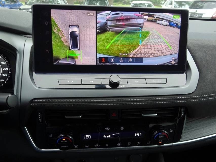 Fahrzeugabbildung Nissan Qashqai 1.3 DIG-T MHEV Automatik Tekna