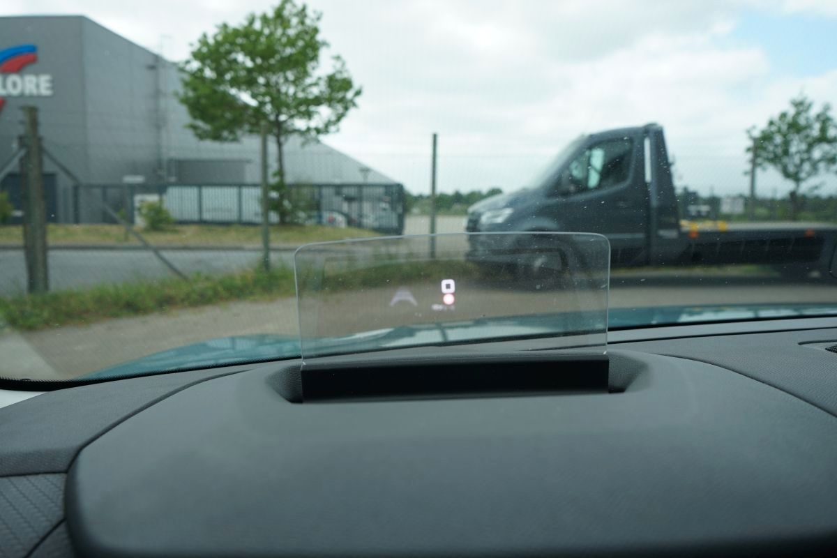 Fahrzeugabbildung Citroën C4 1.5 BlueHDi Shine*Sport*Pano*Head up*360 Kam