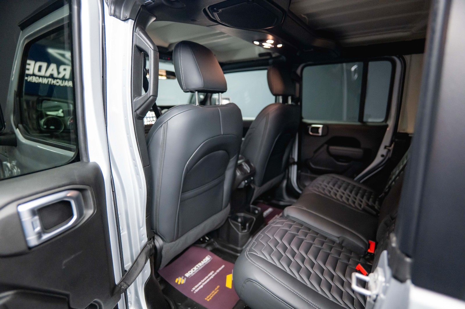 Fahrzeugabbildung Jeep Wrangler 3.6 V6 UNLIMITED SPORT OFFROAD 4x4 LED