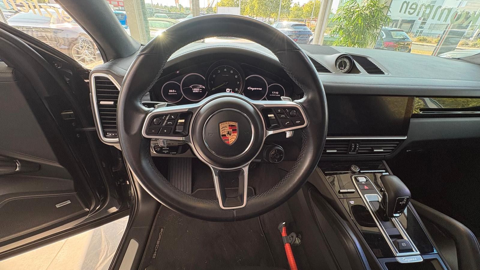 Fahrzeugabbildung Porsche Cayenne Coupe E-Hybrid allrad lenkung