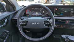 Fahrzeugabbildung Kia EV6 77.4 RWD WP AIR COM ASS DRI