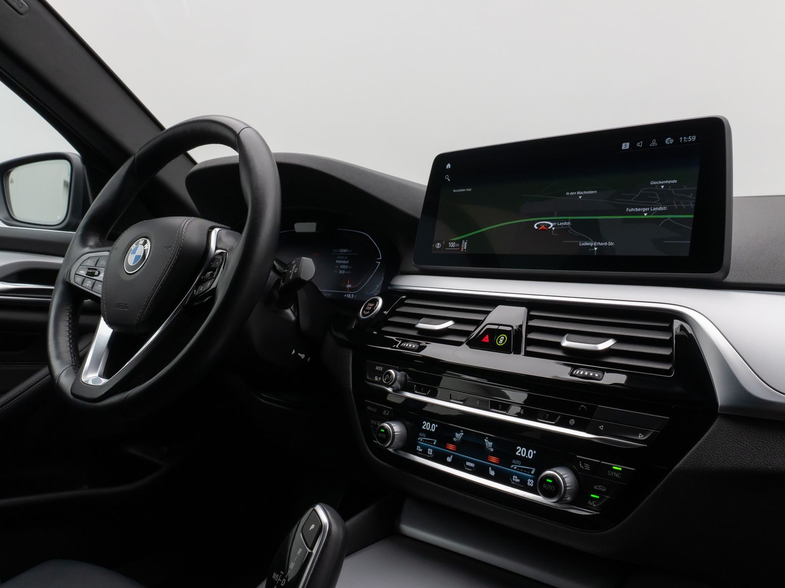 Fahrzeugabbildung BMW 530d Kamera DAB HiFi 4xKlima Leder Sport Alarm